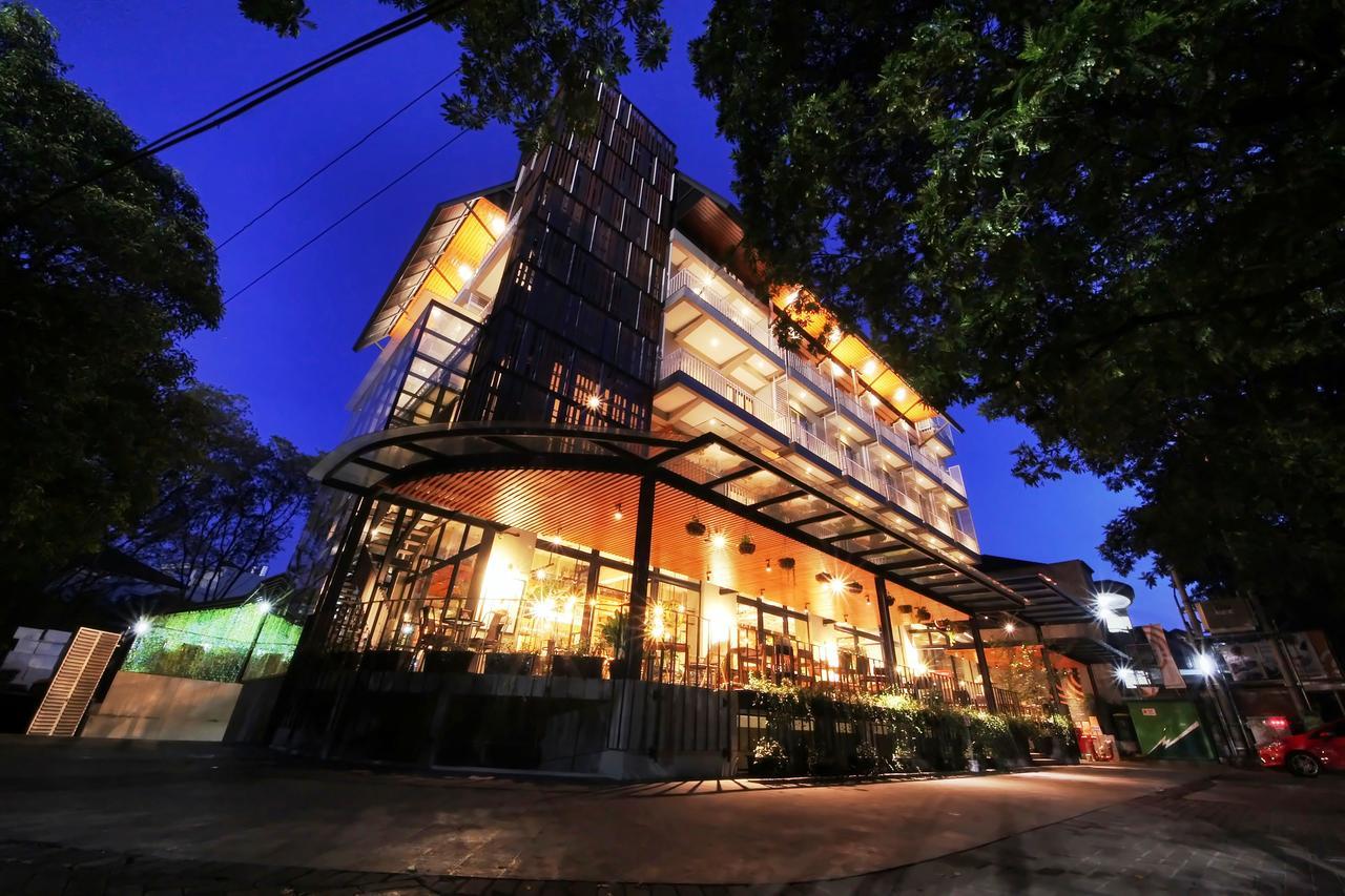 Hay Bandung Hotel Exterior photo